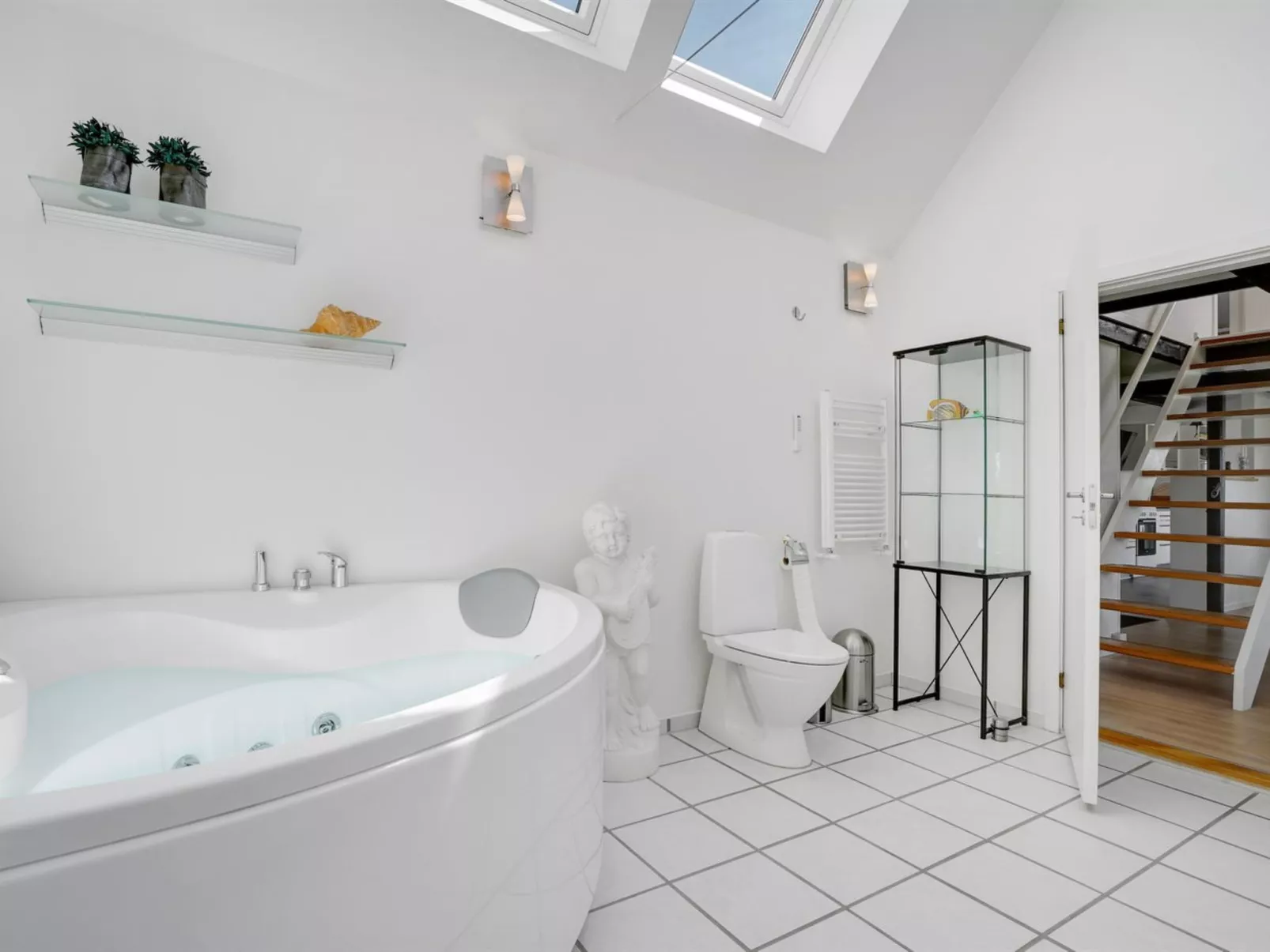 "Edvia" - 700m to the fjord-Binnen