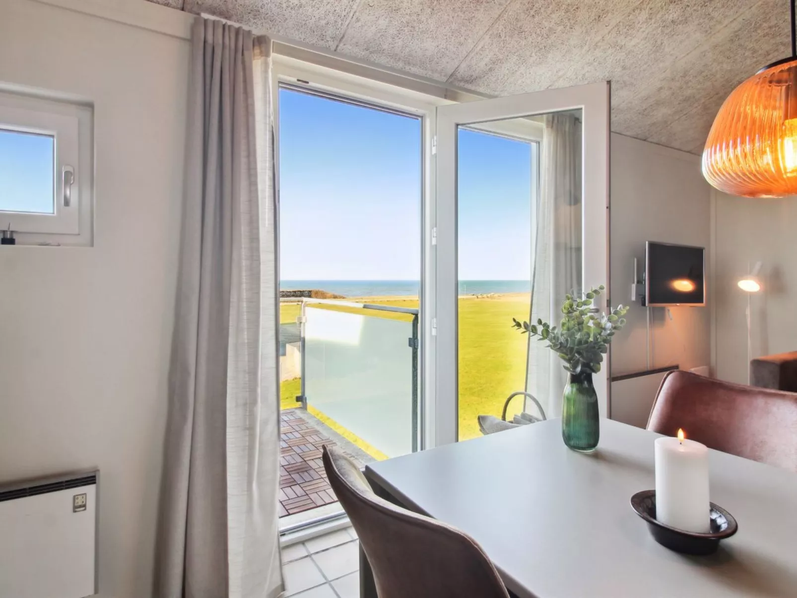 "Eydis" - 150m from the sea-Binnen