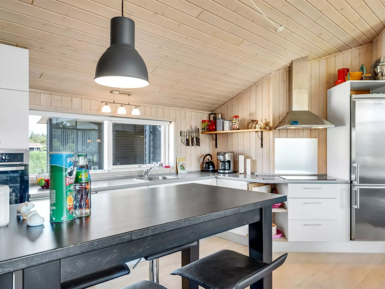 "Oskarvine" - 900m from the sea-Binnen