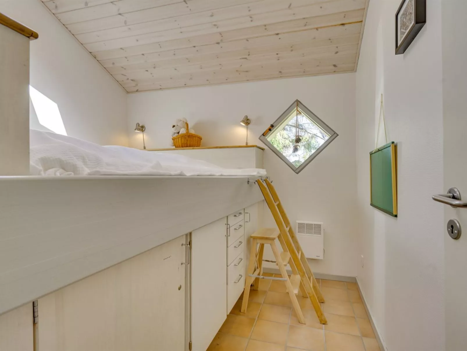 "Sora" - 2km from the sea-Binnen