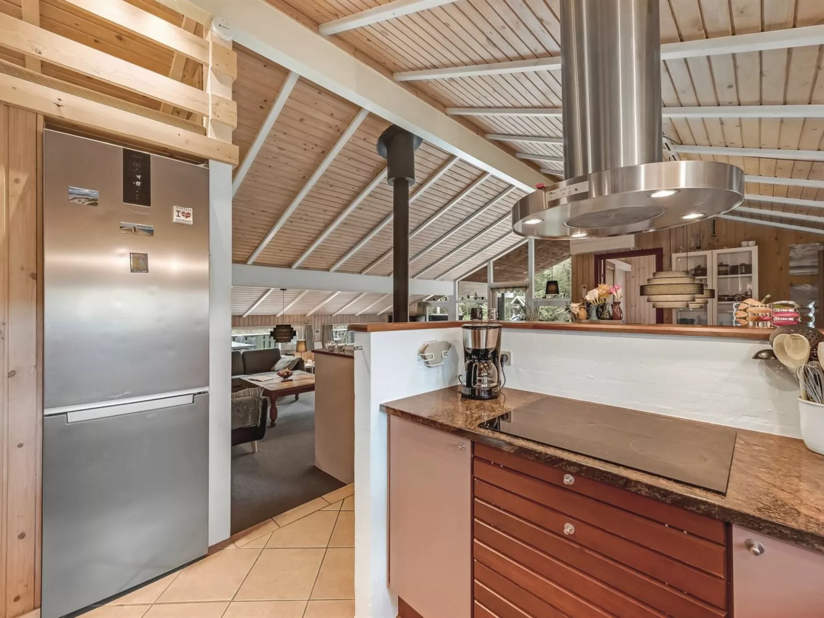 "Sunneva" - 1km from the sea-Binnen