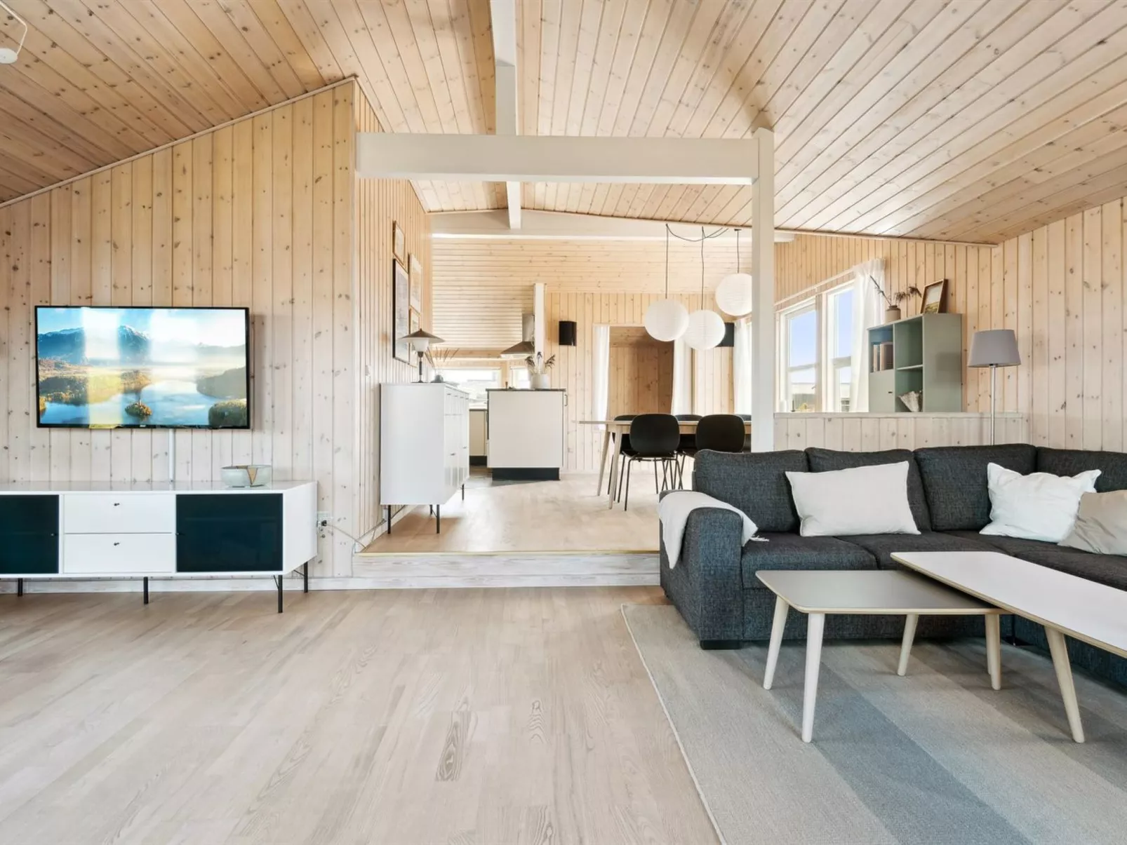 "Marissa" - 200m from the sea-Binnen