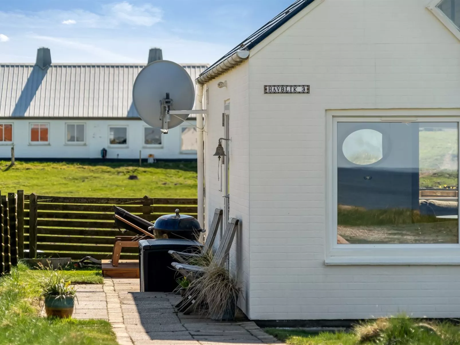 "Trifun" - 50m from the sea-Buiten