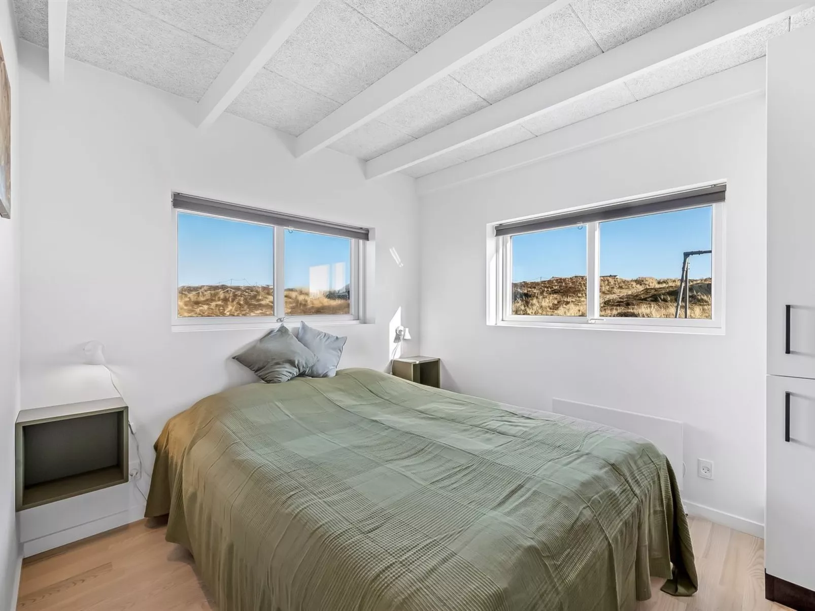 "Niesina" -  from the sea-Binnen