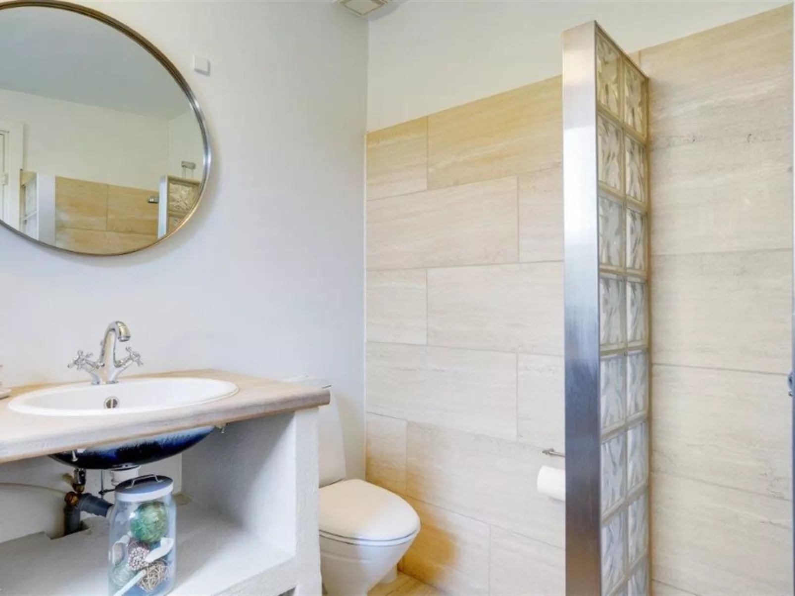 "Helin" - 100m from the sea-Binnen