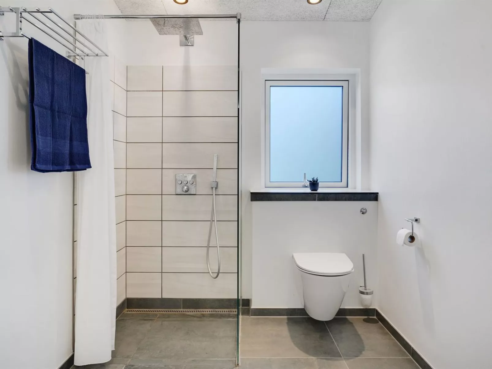 "Anniina" - 200m from the sea-Binnen