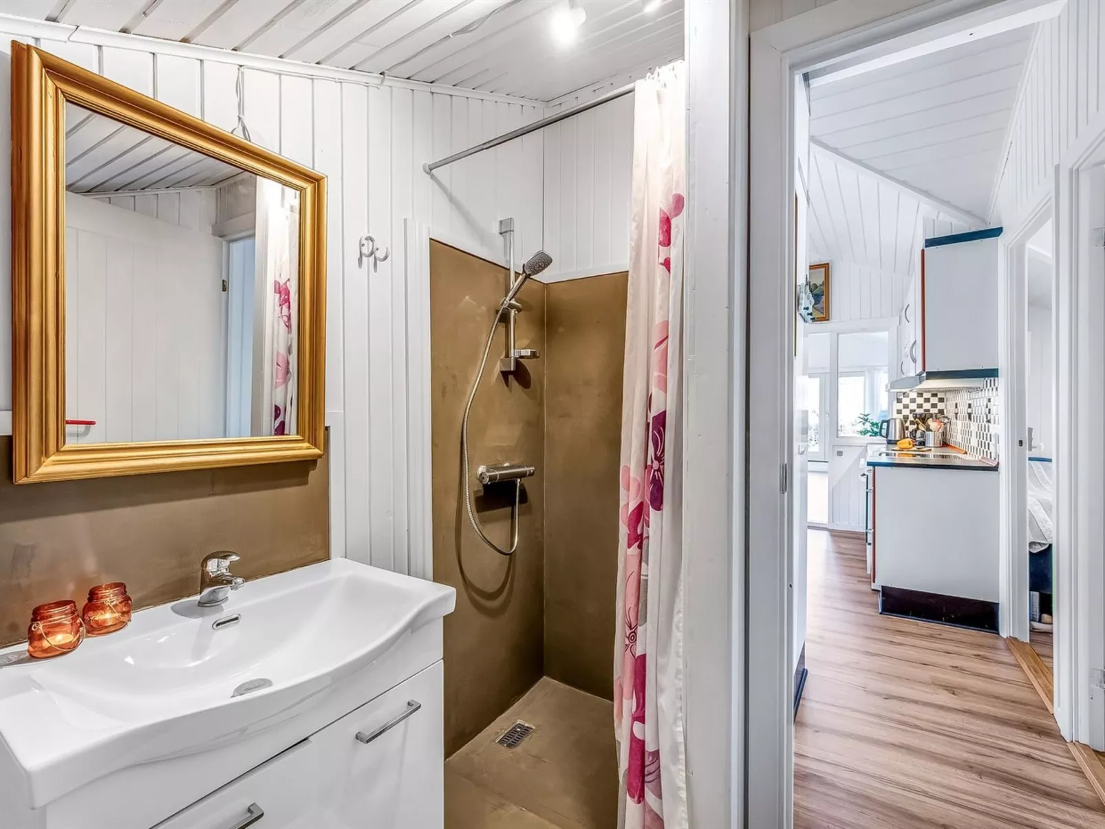 "Caya" - 450m to the fjord-Binnen