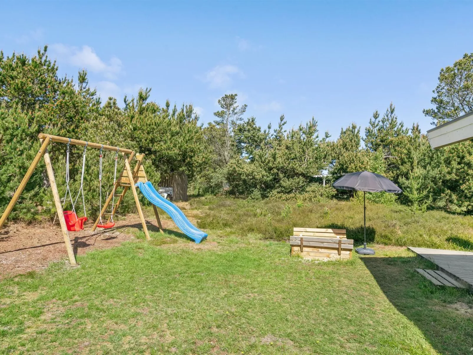 "Hrefna" - 350m from the sea-Buiten