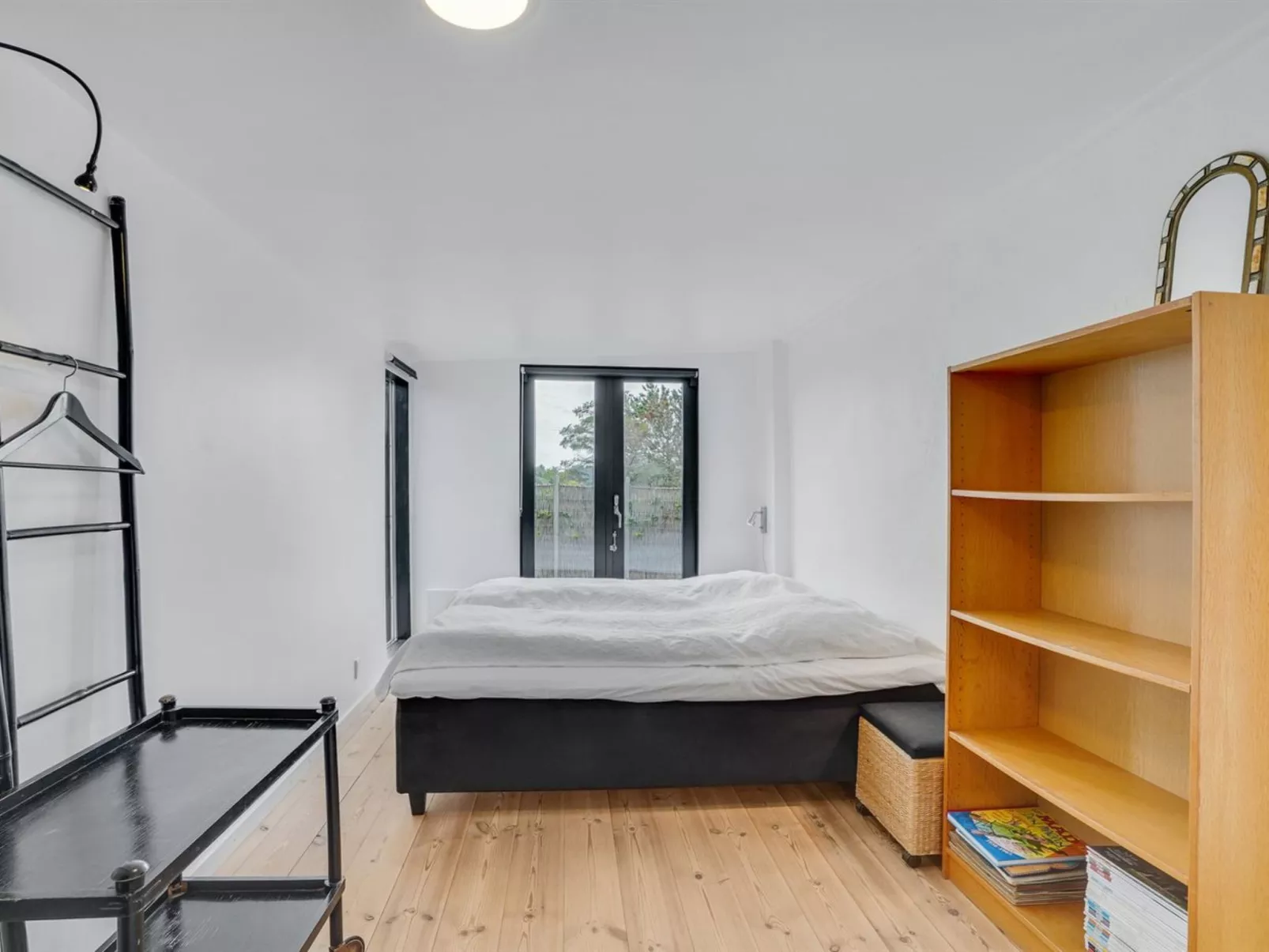 "Lok" - 90m to the fjord-Binnen