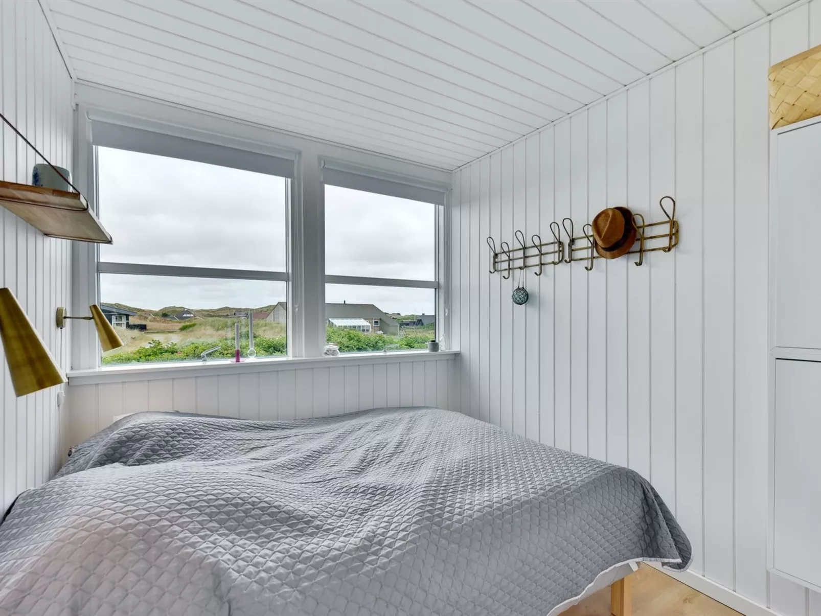 "Arvo" -  from the sea-Binnen