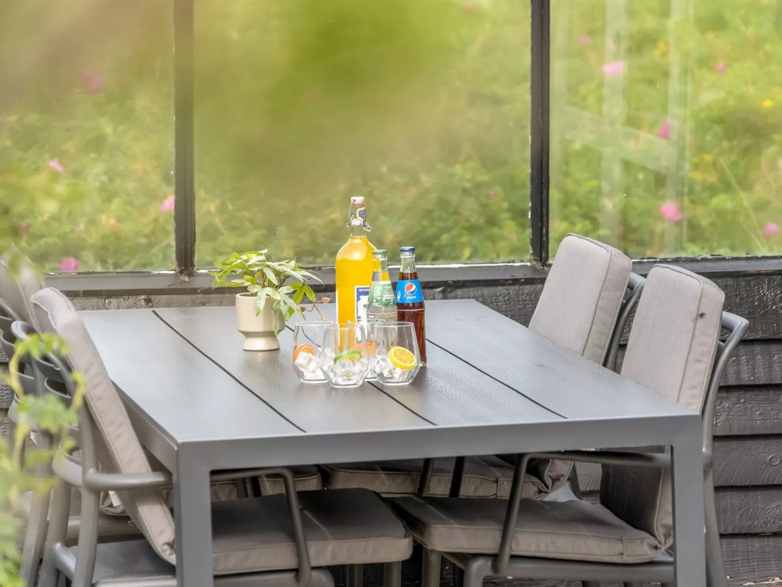 "Thorfrid" - 150m from the sea-Buiten