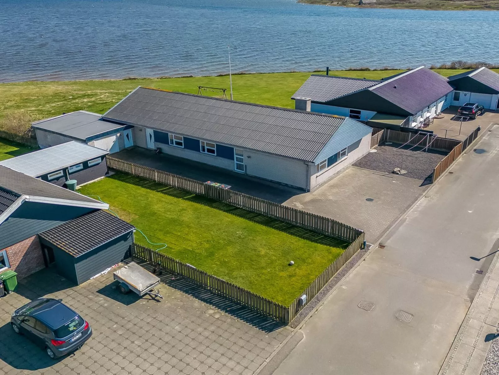 "Bibbi" - 20m to the fjord-Buiten