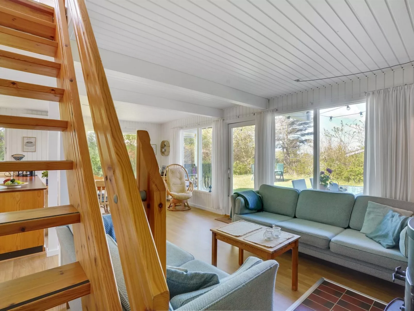 "Thina" - 750m to the fjord-Binnen