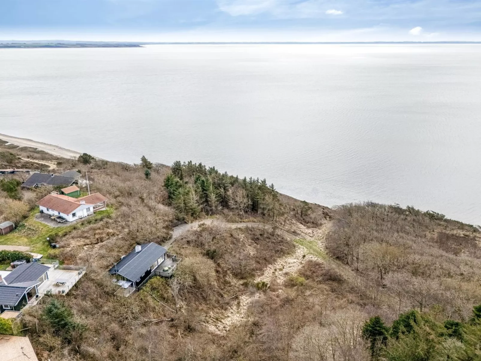 "Heera" - 100m to the fjord-Buiten