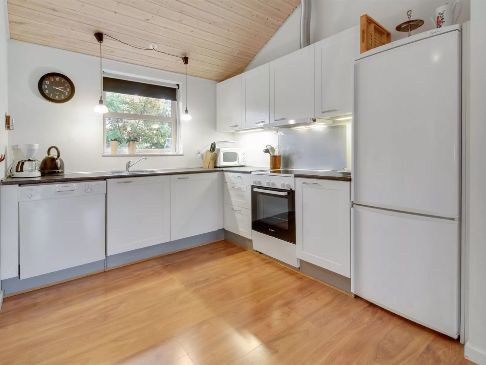 "Nauka" - 2.3km from the sea-Binnen