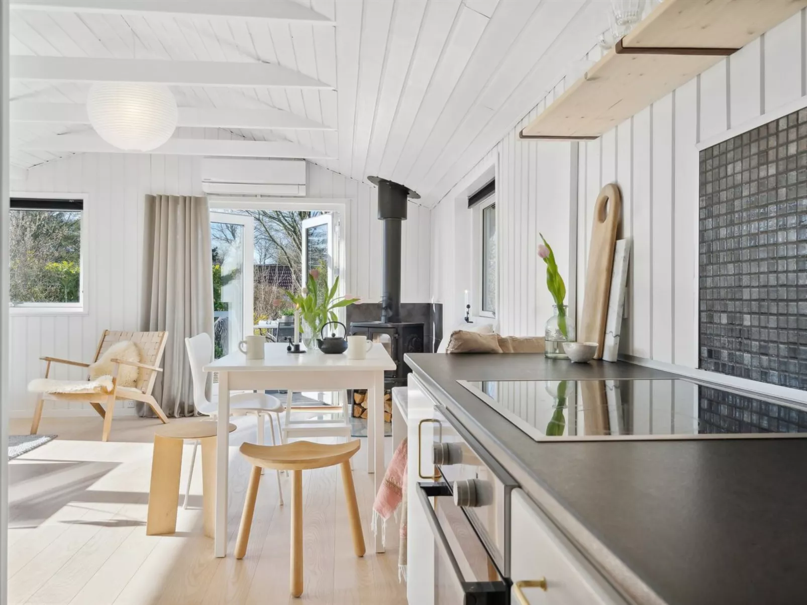 "Lelle" - 350m from the sea-Binnen