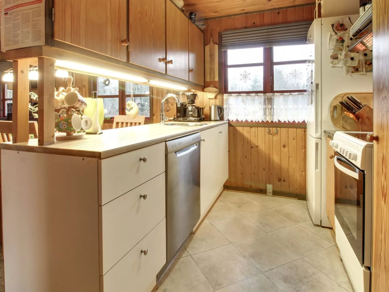 "Hubertina" - 30km from the sea-Binnen