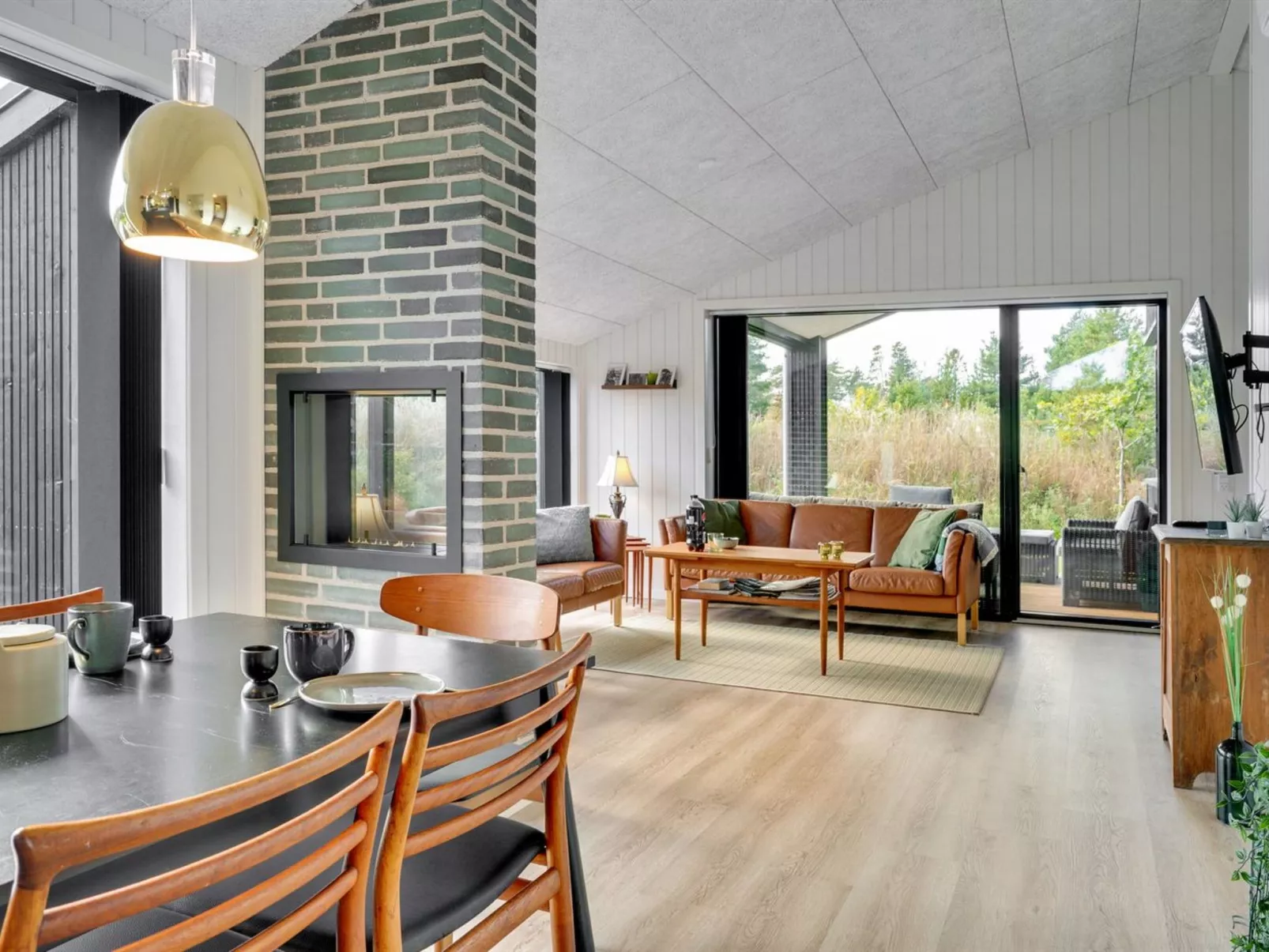 "Sinna" -  from the sea-Binnen