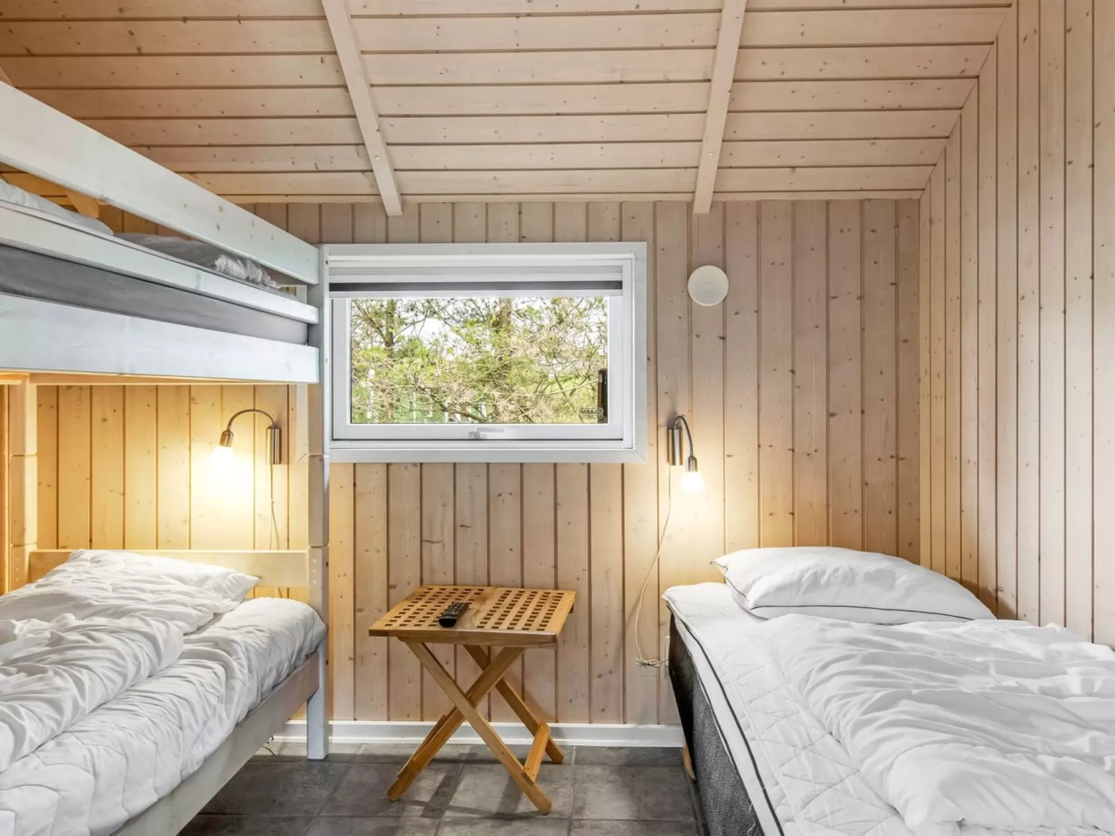 "Svenny" - 800m from the sea-Binnen