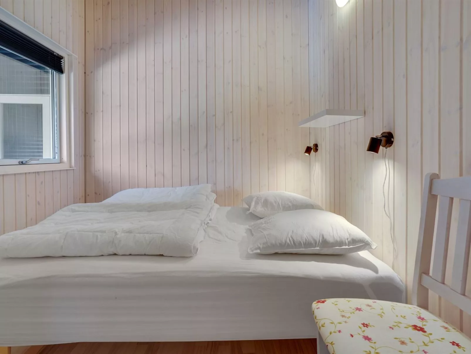 "Westman" - 200m from the sea-Binnen