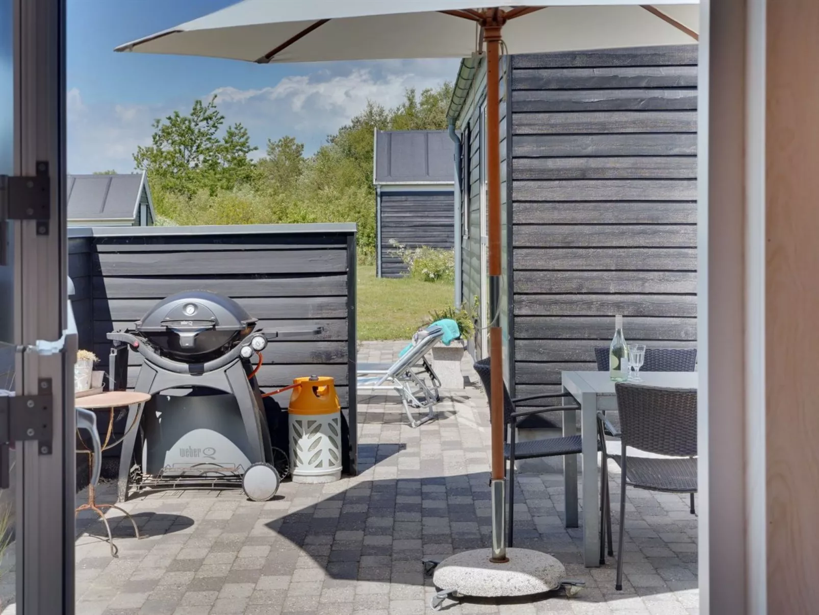 "Eireen" - 600m to the fjord-Buiten