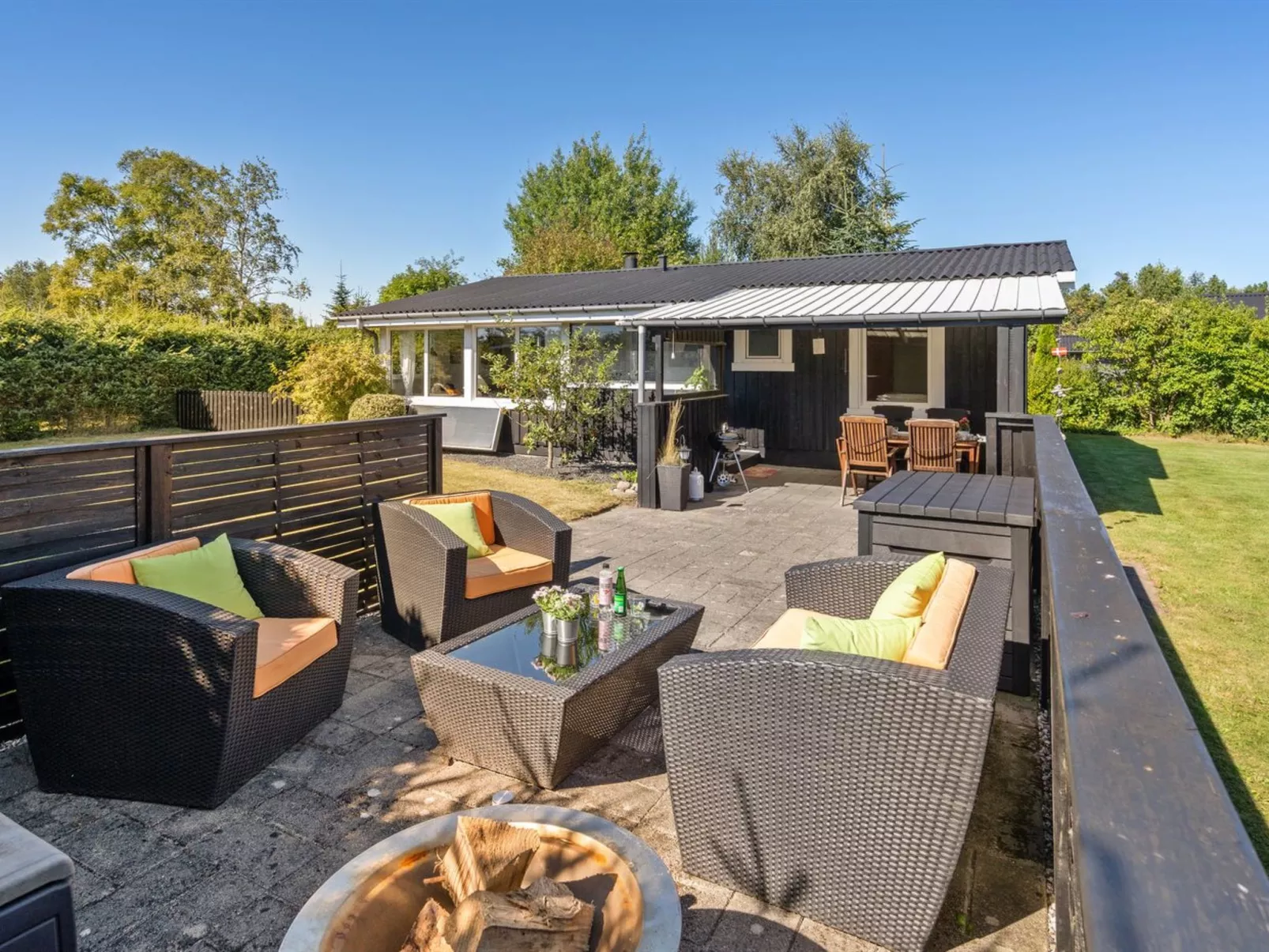 "Savina" -  from the sea-Buiten