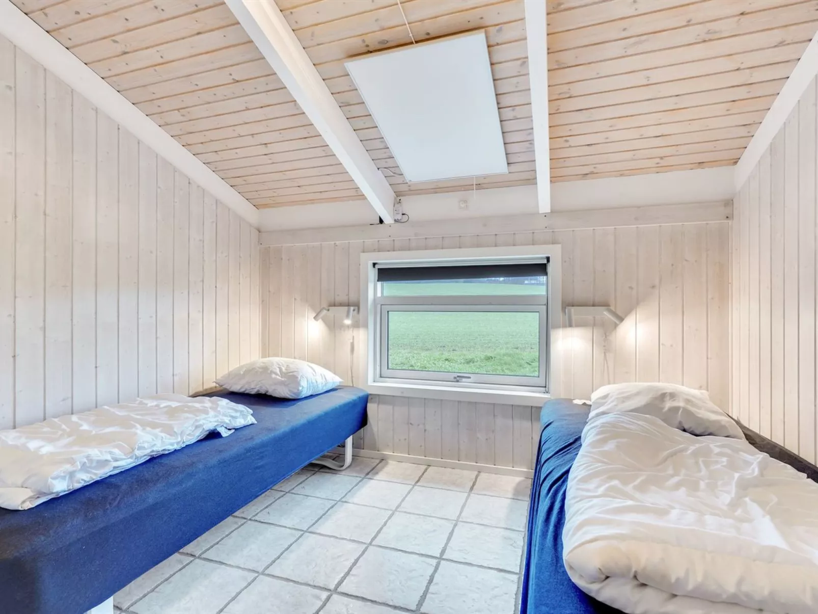 "Rik" - 350m from the sea-Binnen