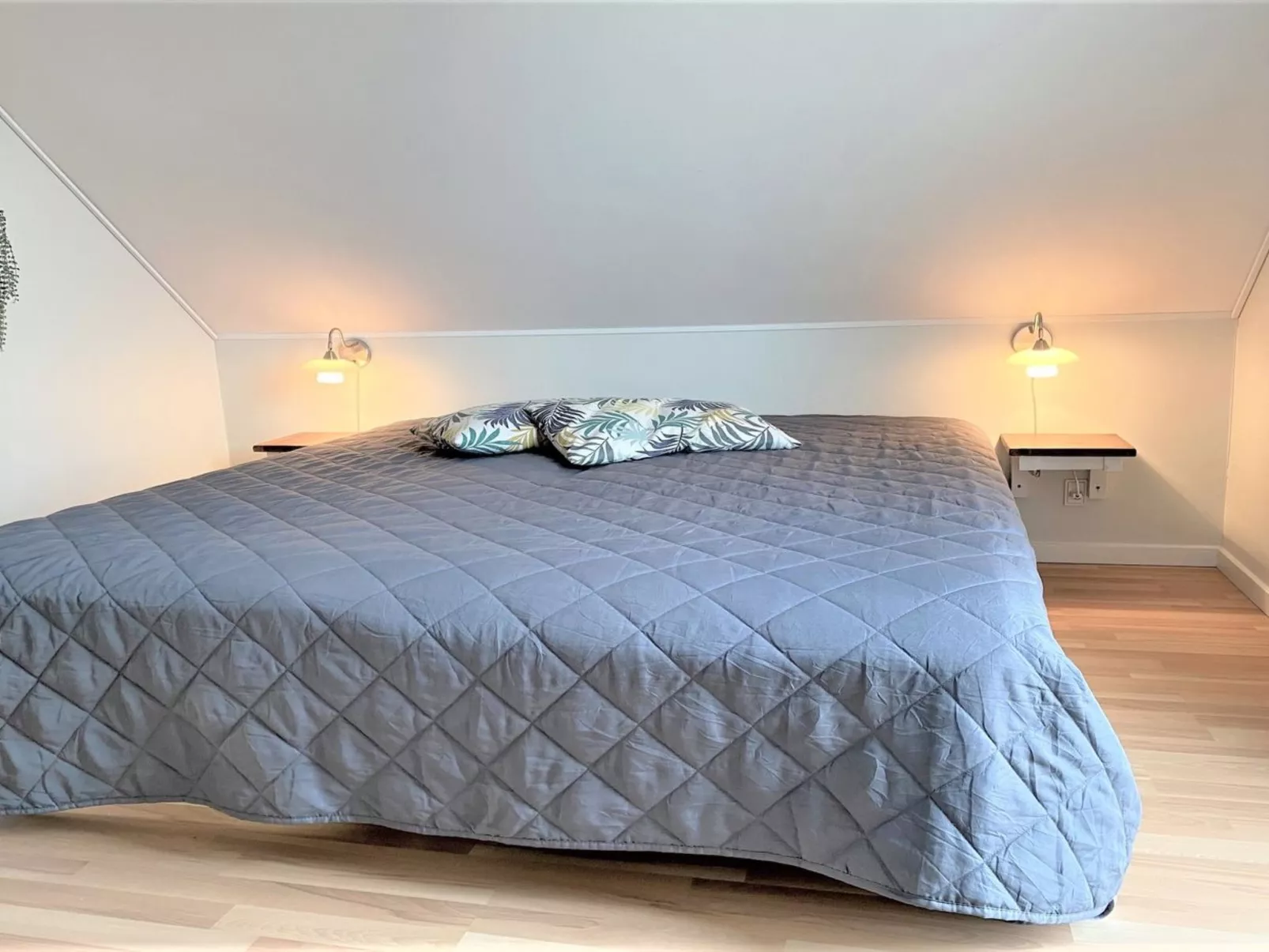 "Eike" - 250m from the sea-Binnen