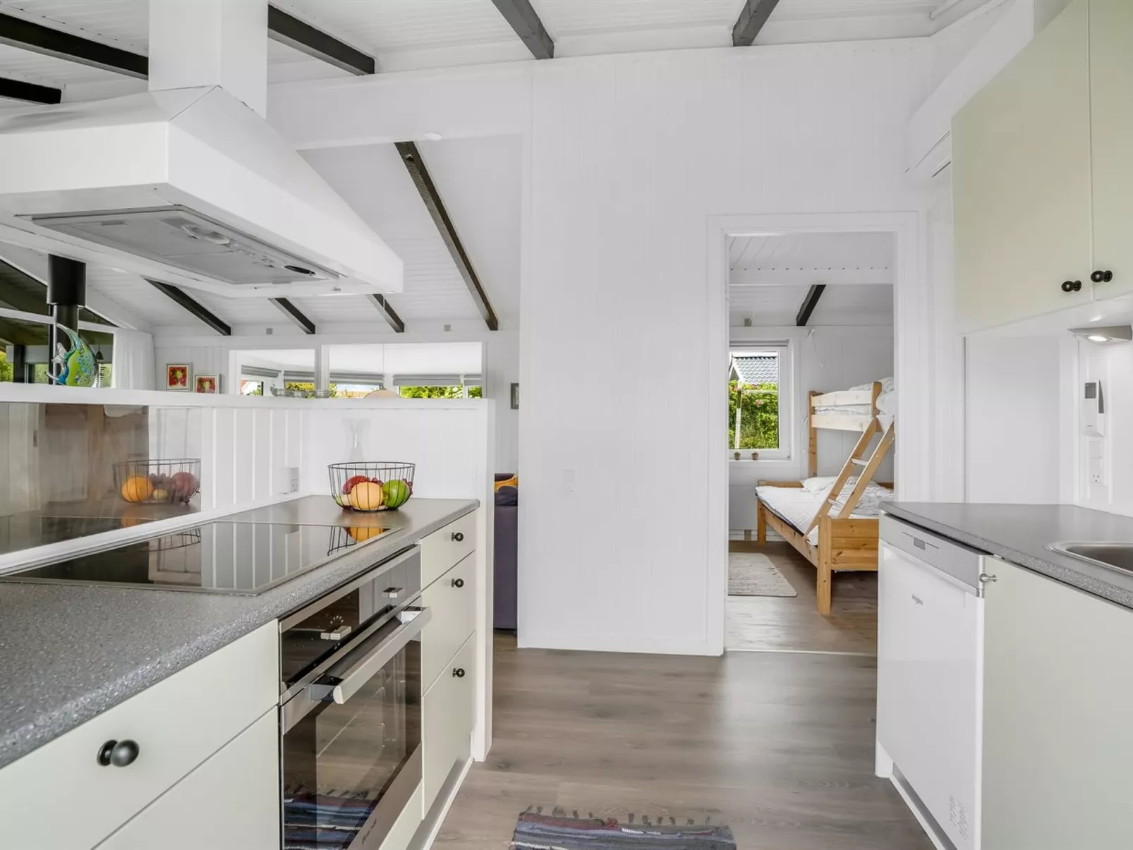 "Gerlis" - 75m from the sea-Binnen