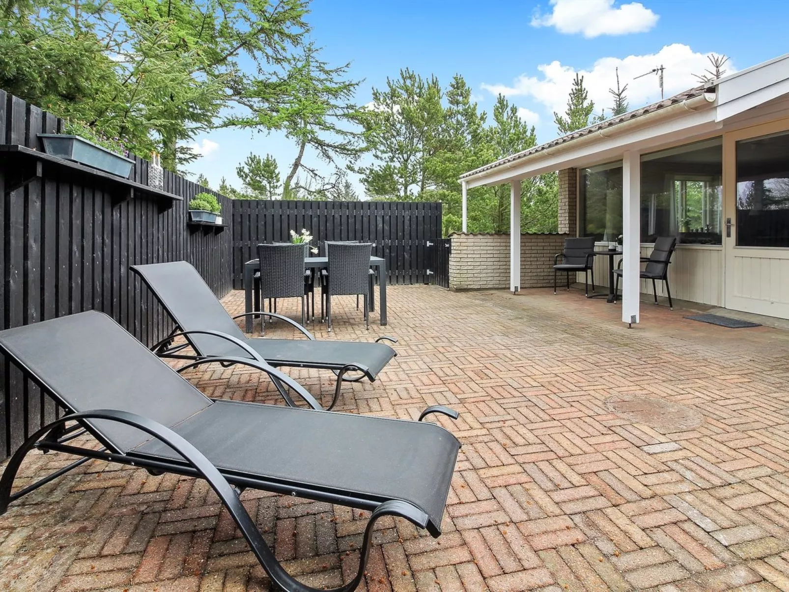 "Laurin" - 600m from the sea-Buiten