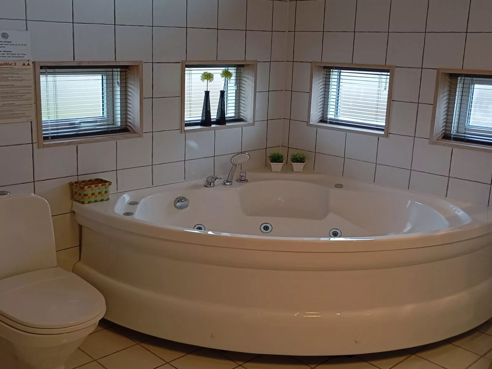 "Augusta" - 700m from the sea-Binnen