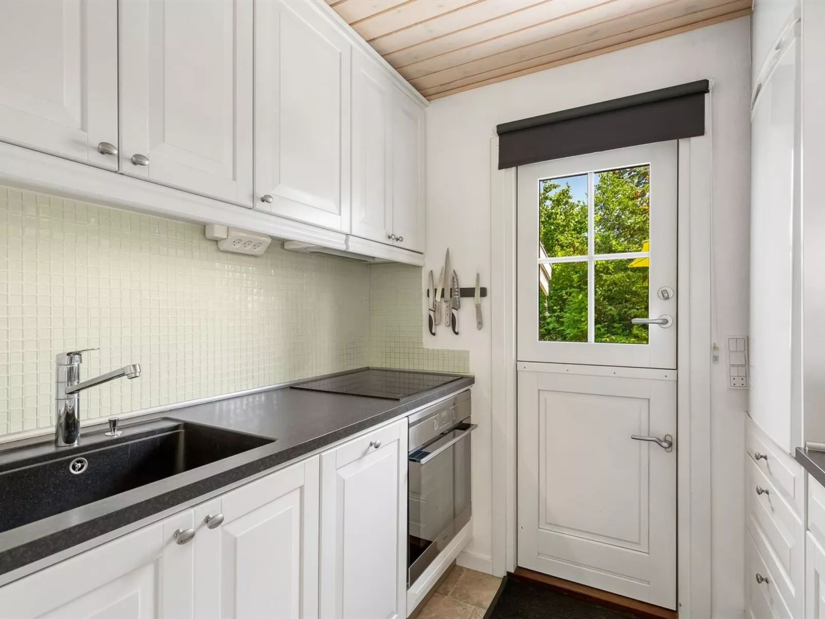 "Gabi" - 700m from the sea-Binnen