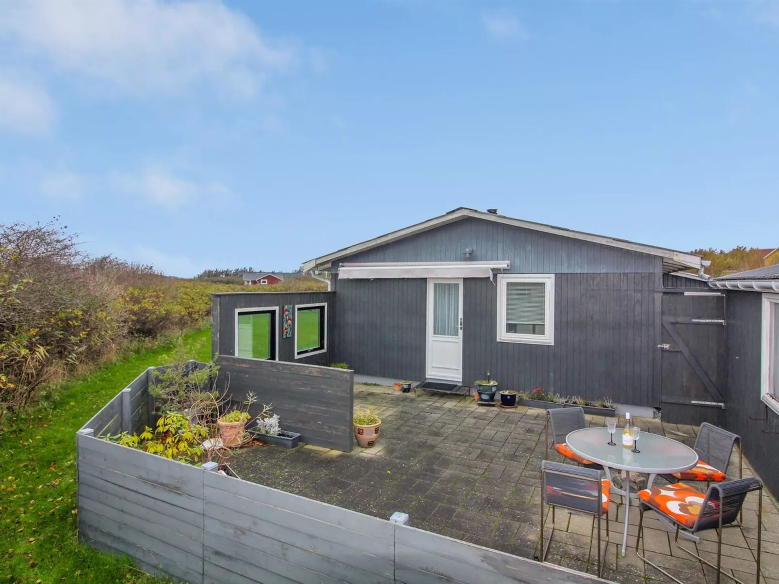 "Edvin" - 400m from the sea-Buiten