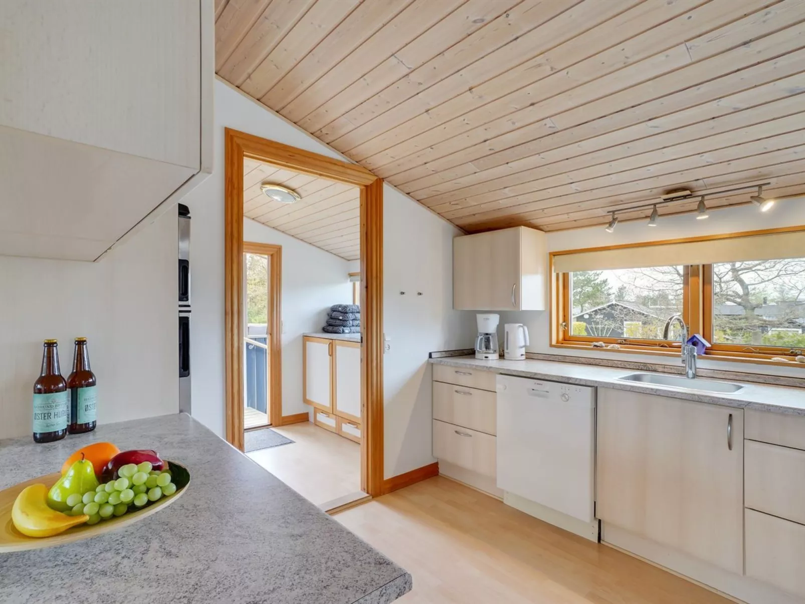 "Rafn" - 550m from the sea-Binnen