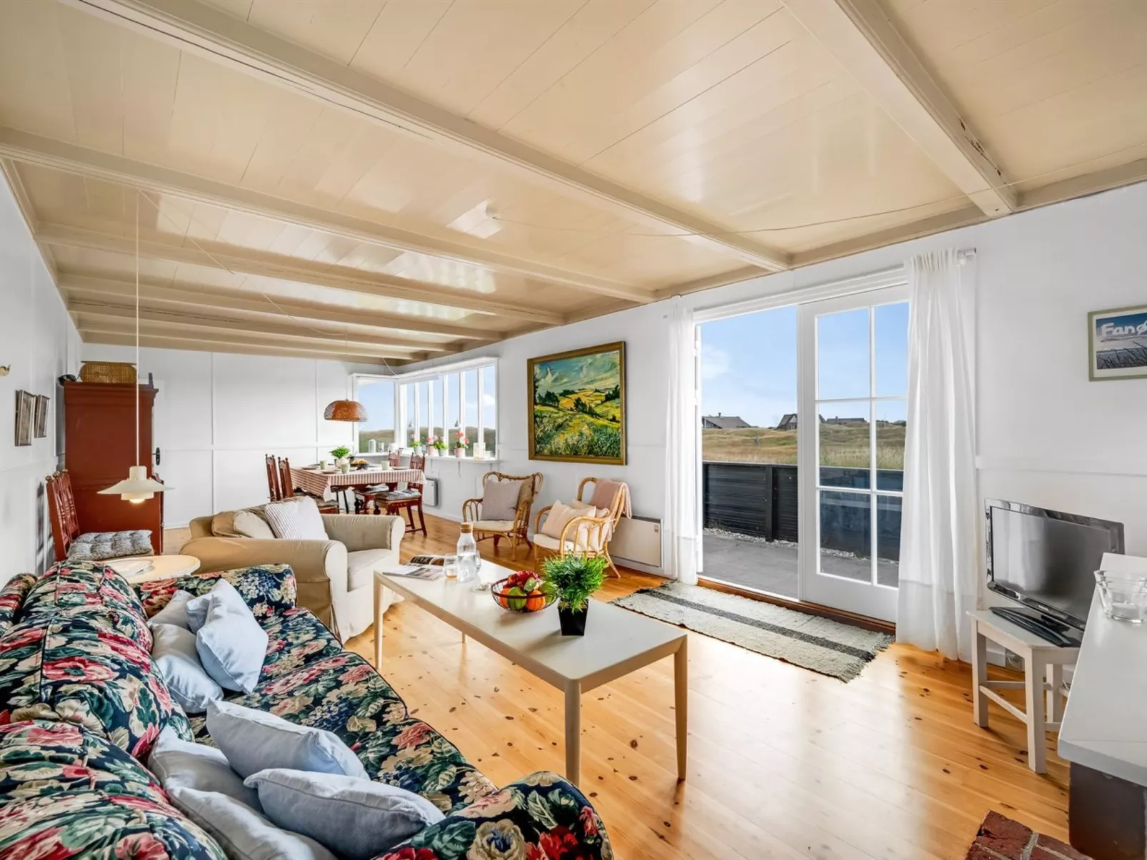 "Jamie" - 200m from the sea-Binnen