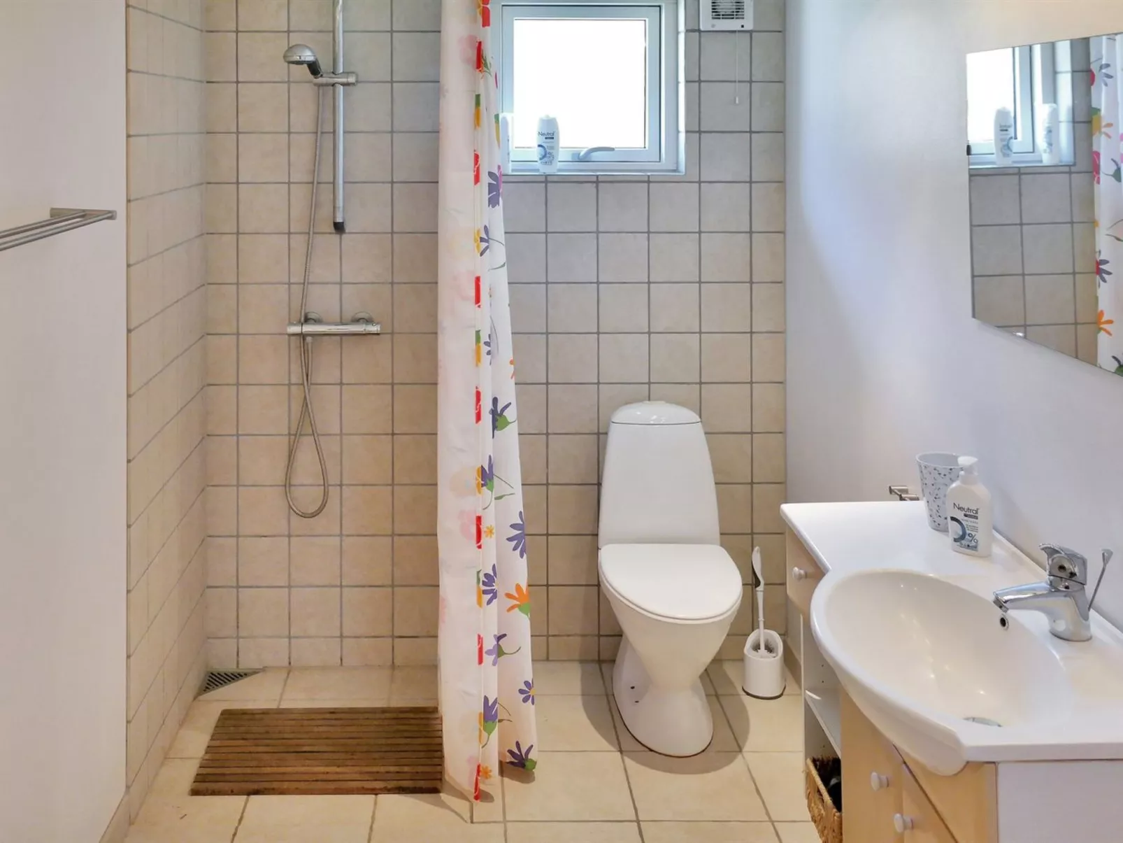 "Amarah" - 325m from the sea-Binnen