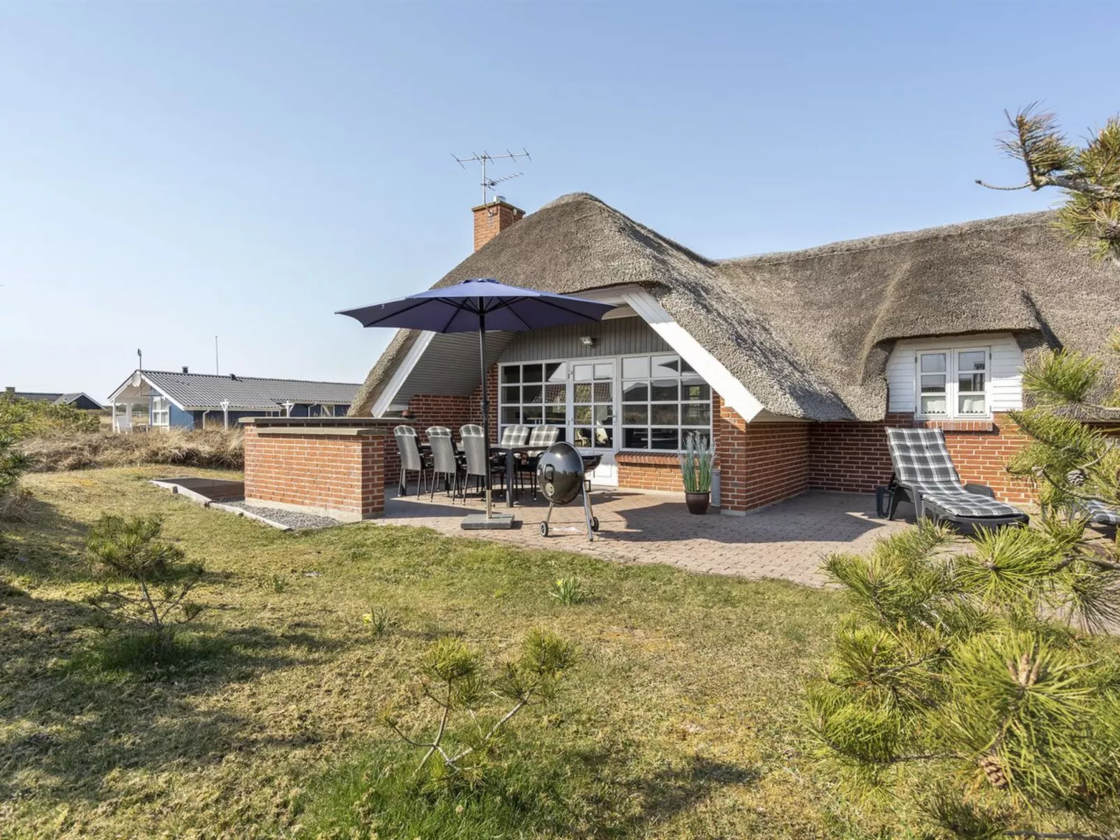 "Lavina" - 950m from the sea-Buiten