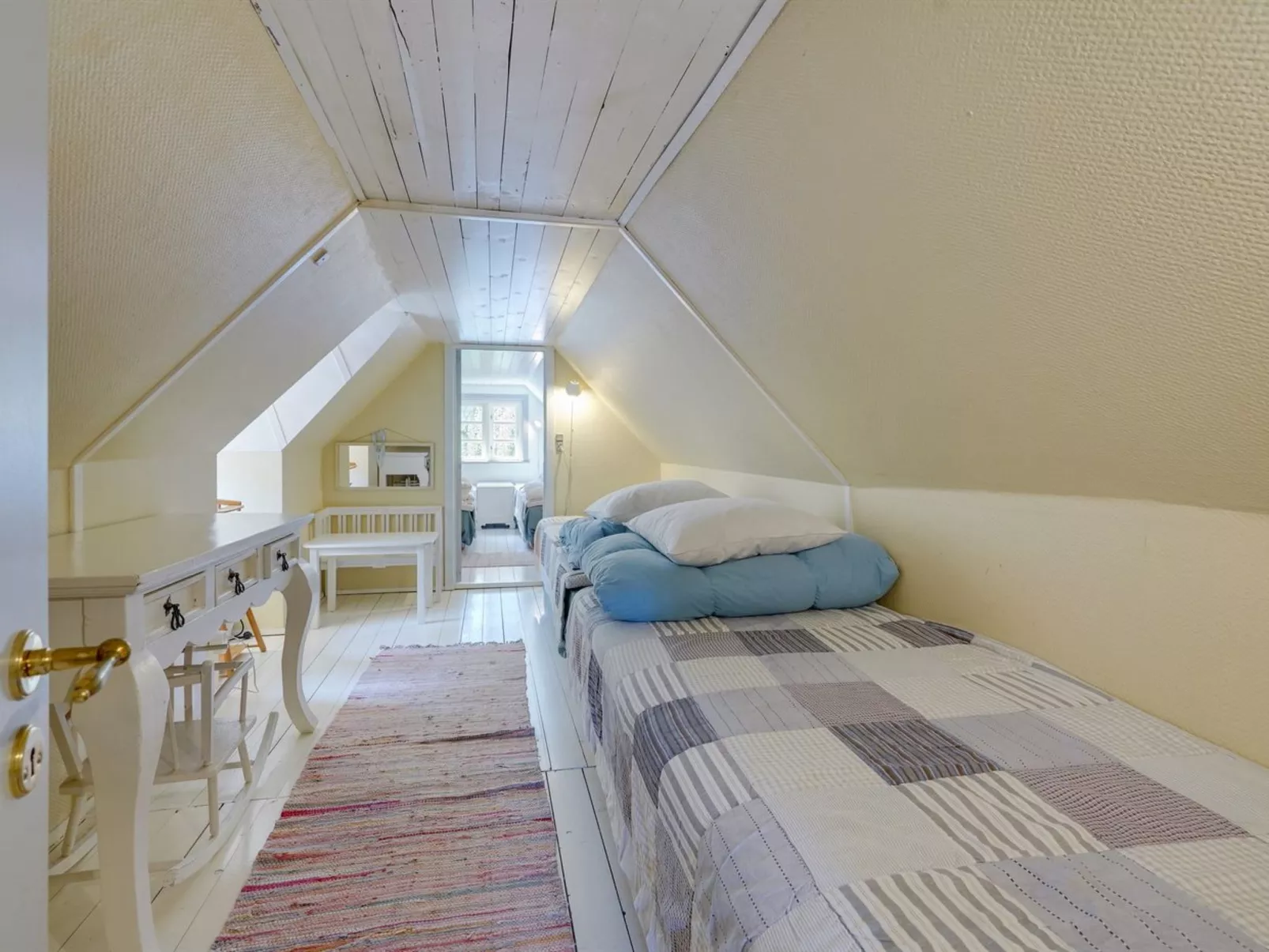 "Vemund" - 750m from the sea-Binnen