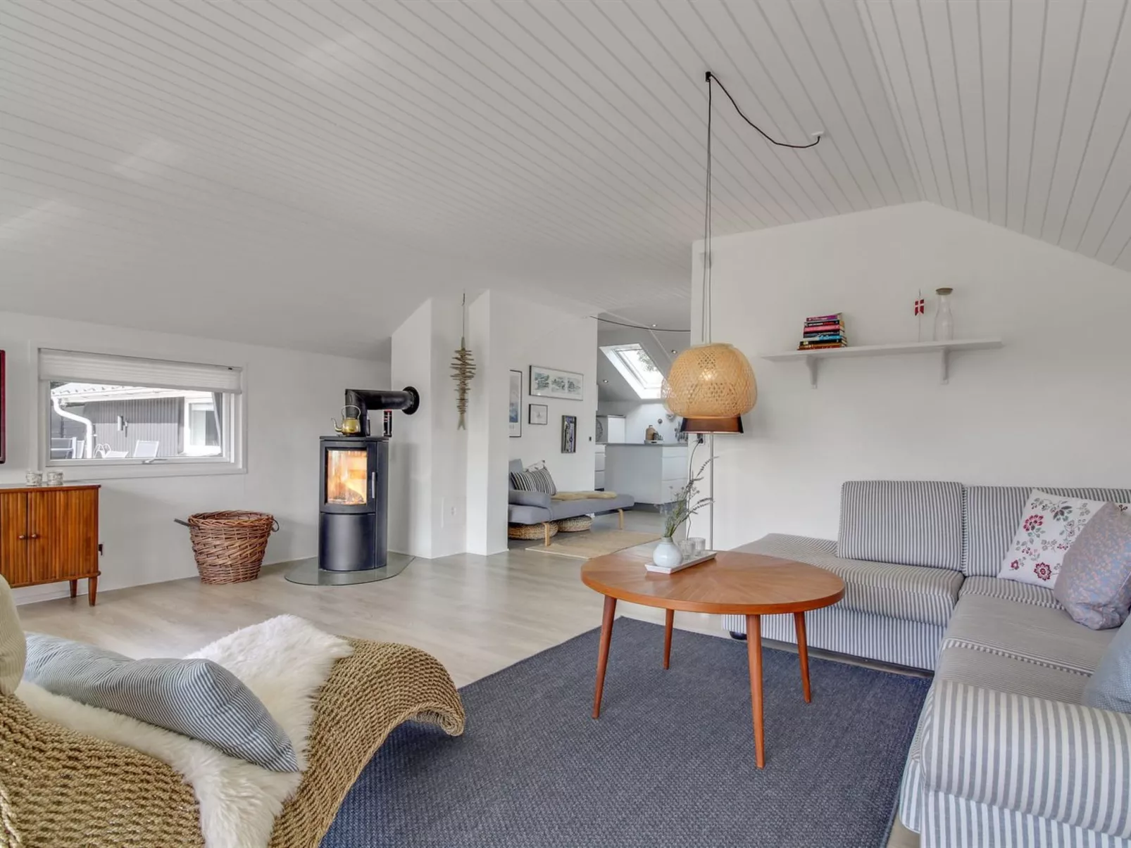 "Harmen" - 1.1km from the sea-Binnen