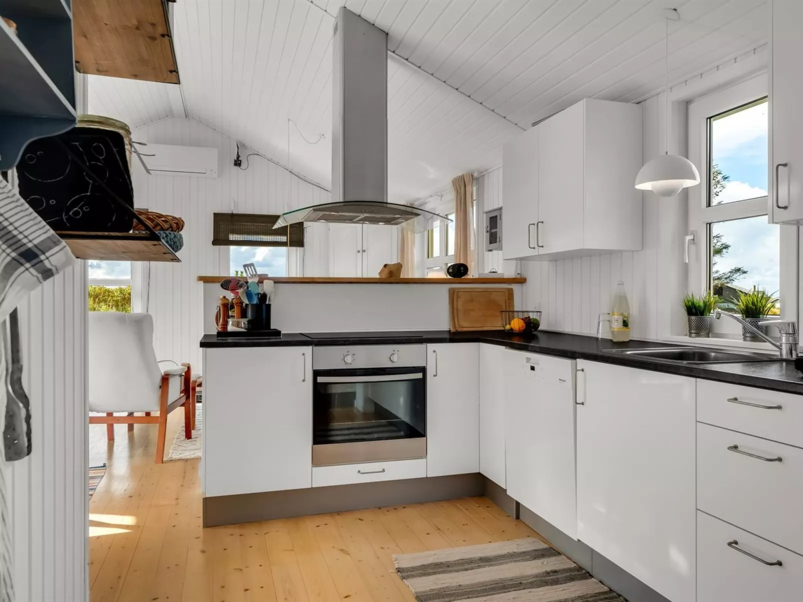 "Adisl" - 350m from the sea-Binnen