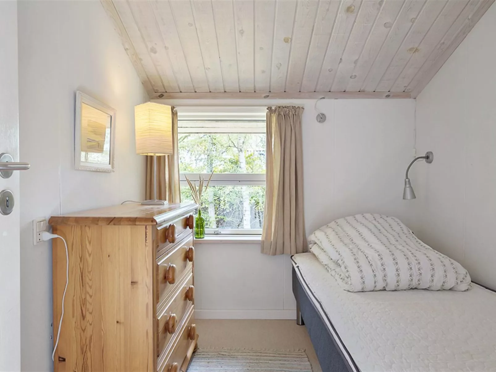 "Amabel" - 200m from the sea-Binnen