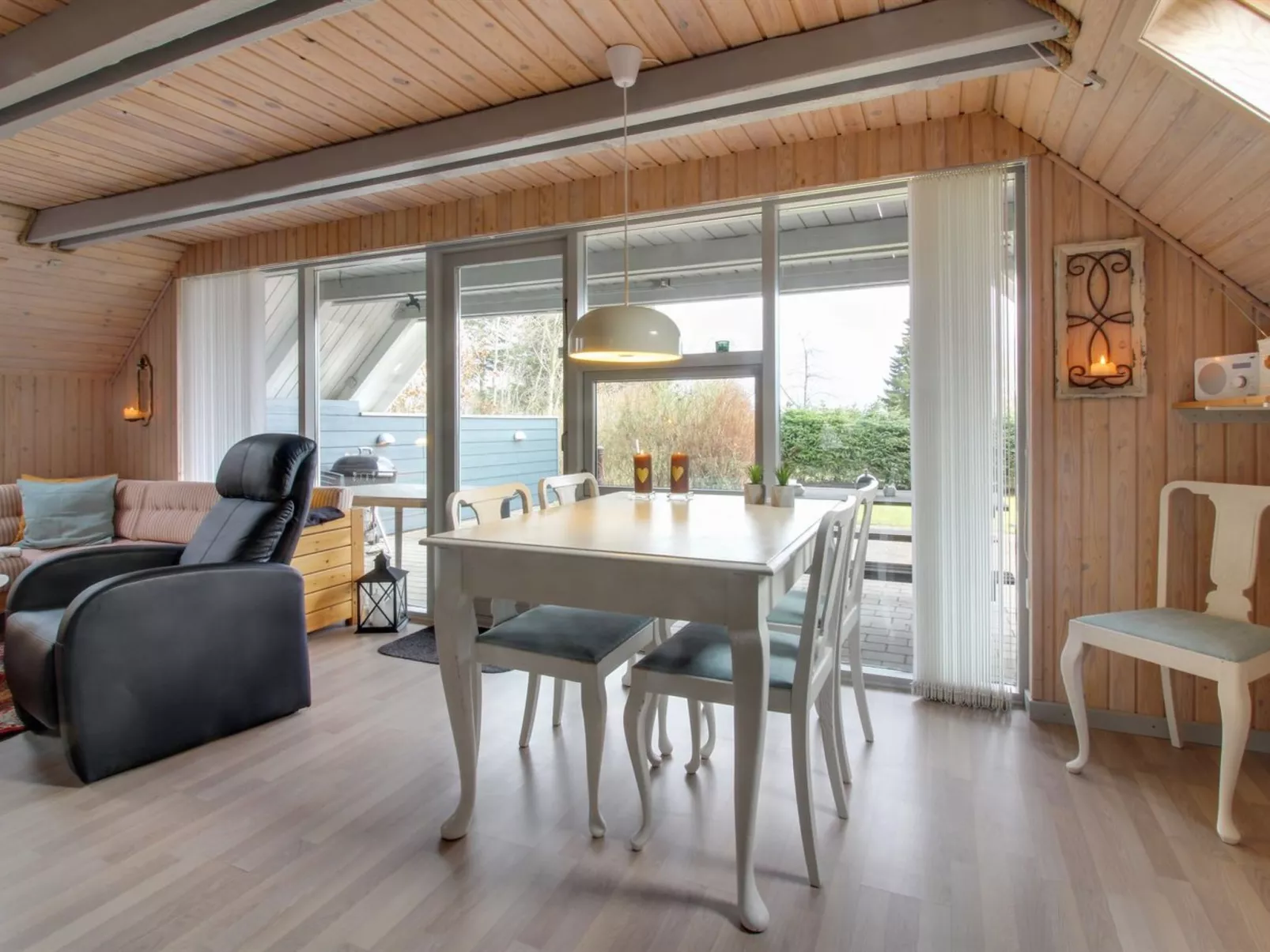 "Ellenor" - 300m to the fjord-Binnen