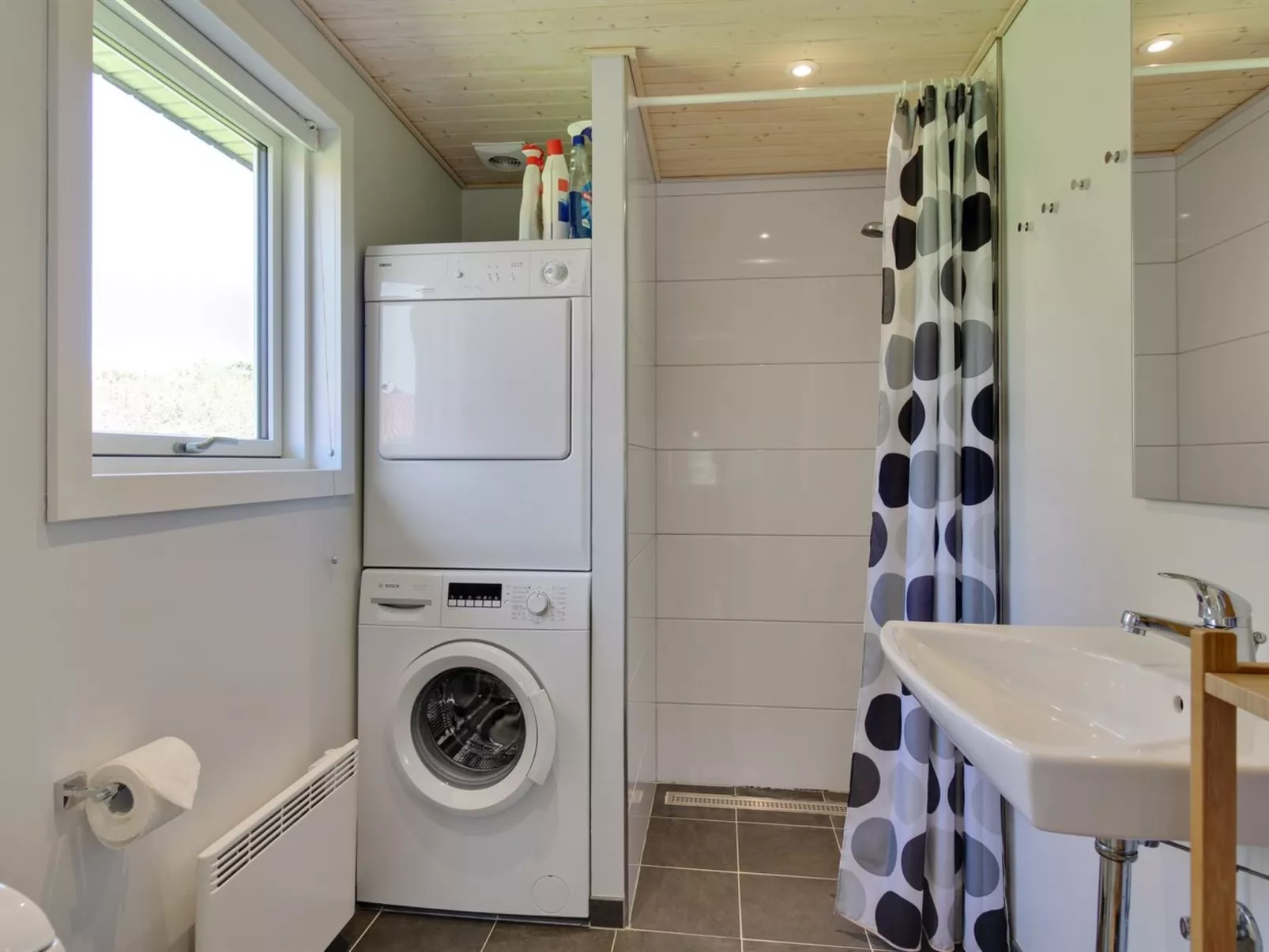 "Solborg" - 400m from the sea-Binnen