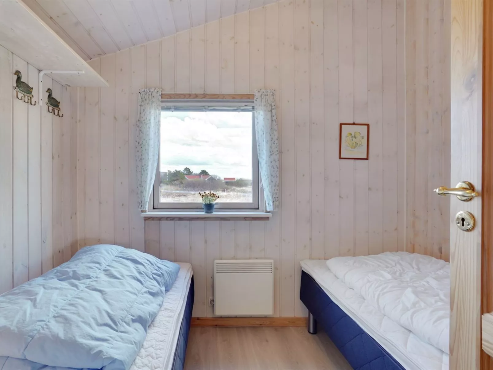 "Elmine" - 700m from the sea-Binnen