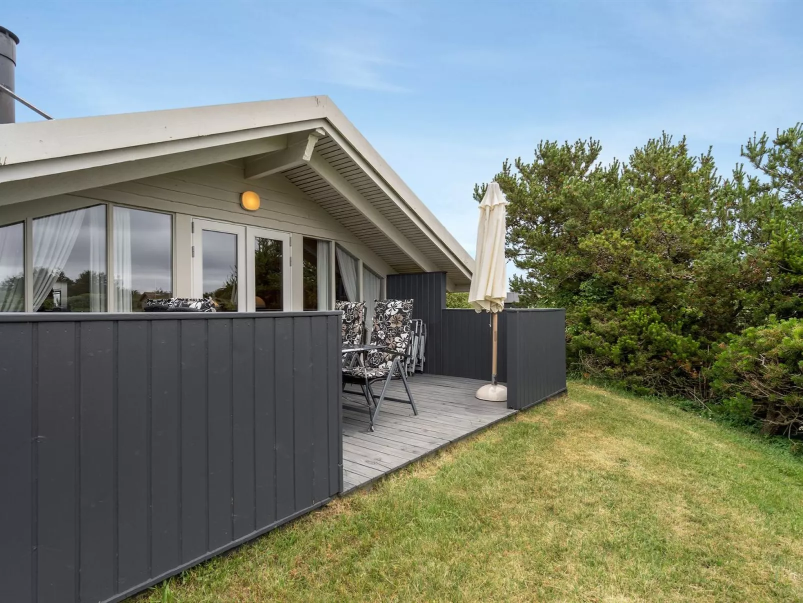 "Bryniulf" - 1.8km from the sea-Buiten