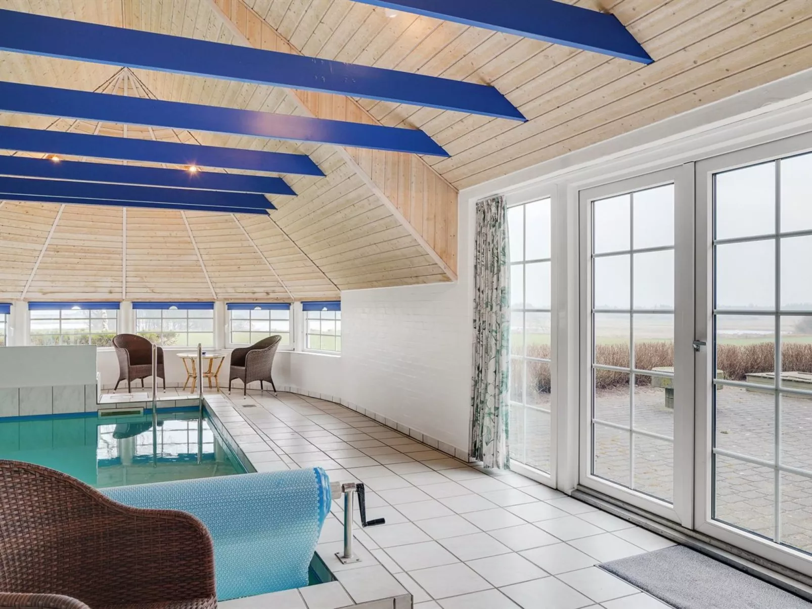 "Jügen" - 900m to the fjord-Binnen