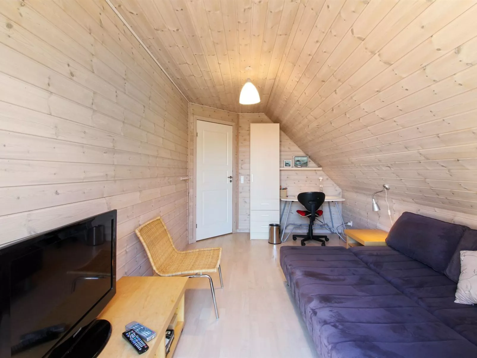 "Othelia" - 1.8km from the sea-Binnen