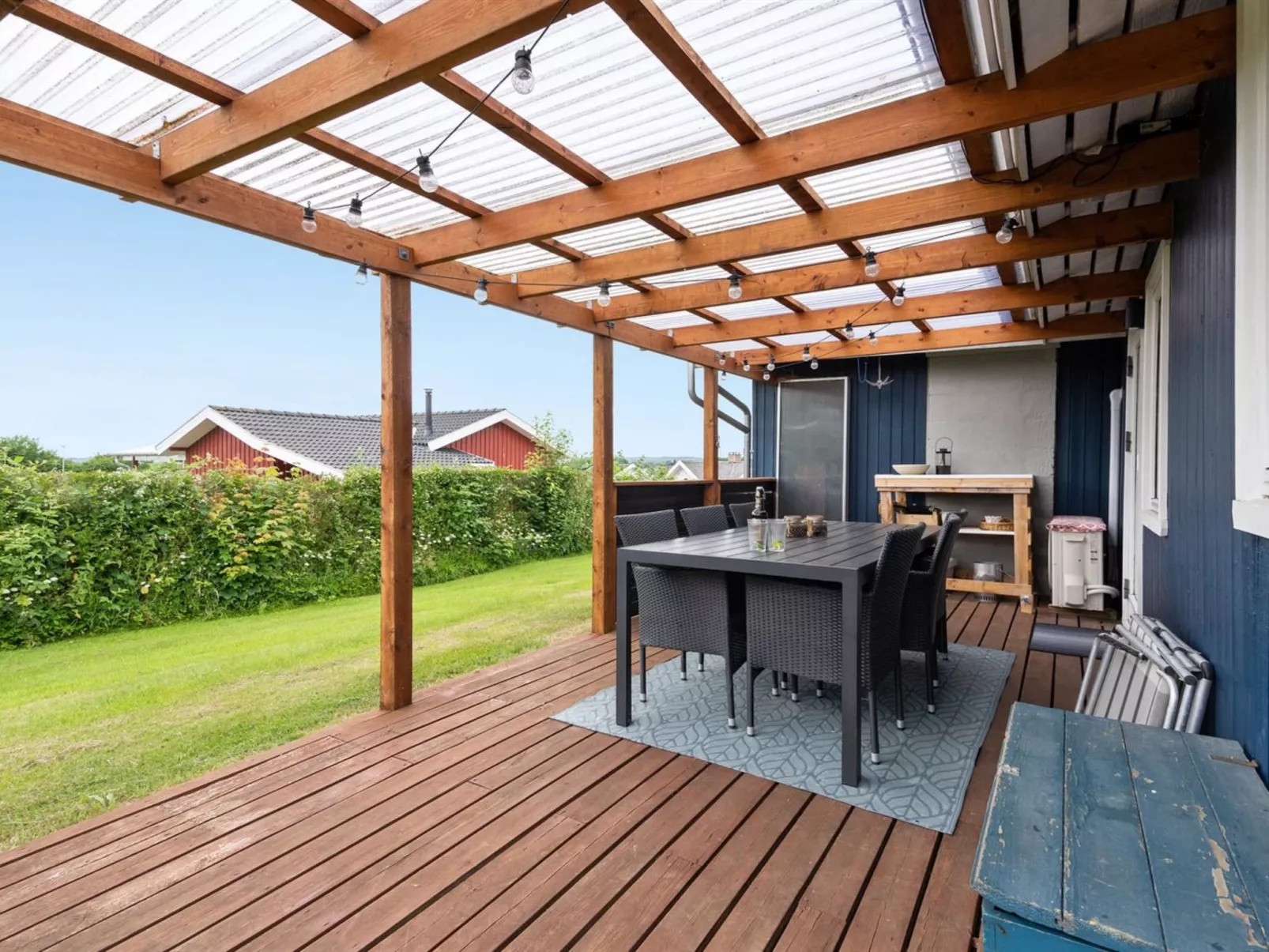 "Roar" - 500m from the sea-Buiten