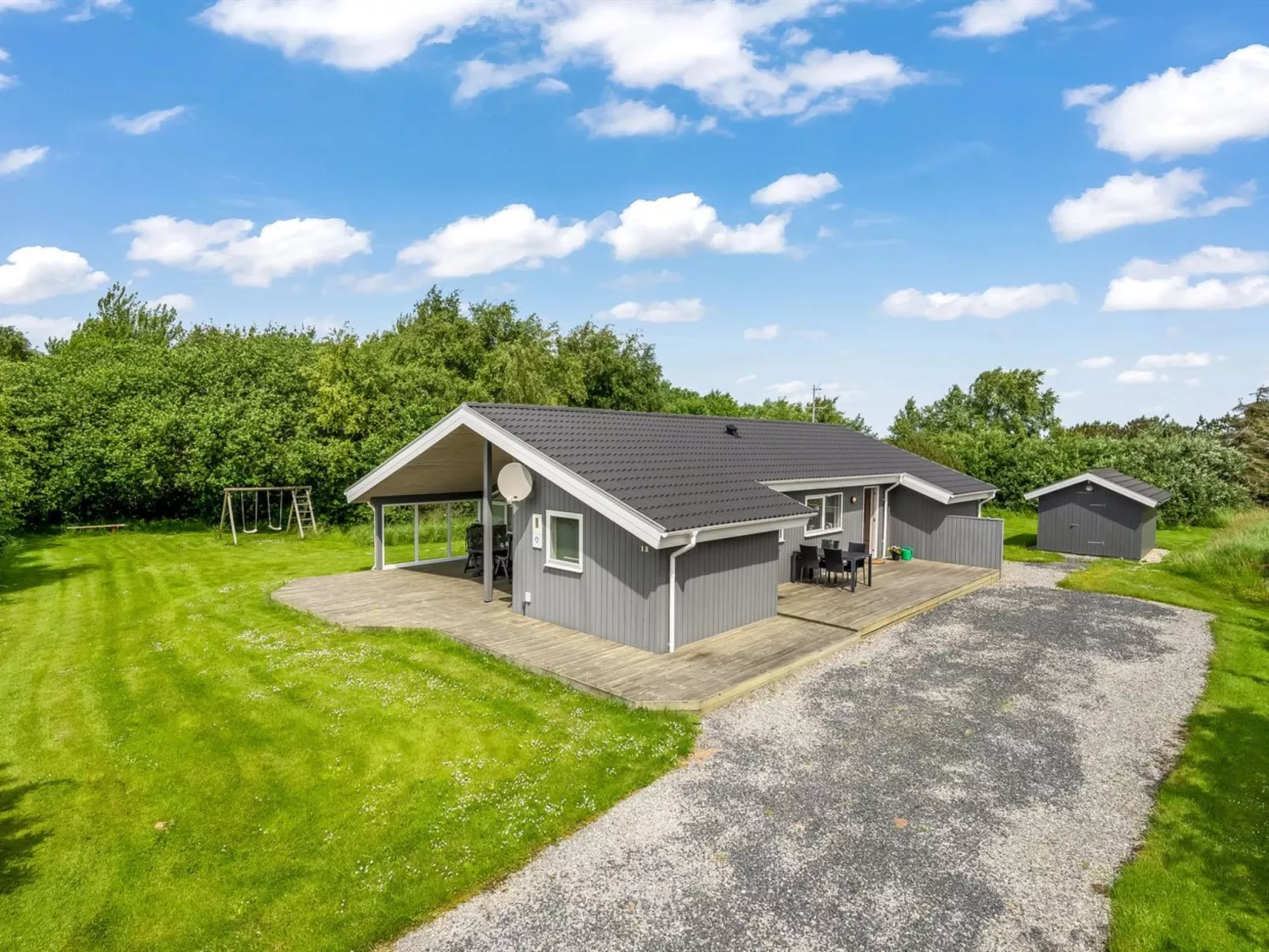 "Karlsefni" - 600m to the fjord-Buiten