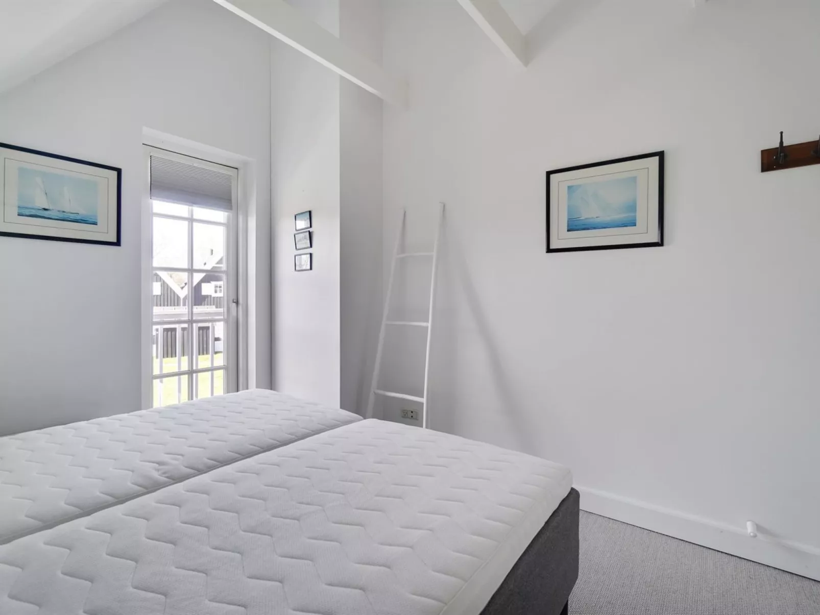 "Anniek" - 1km to the fjord-Binnen